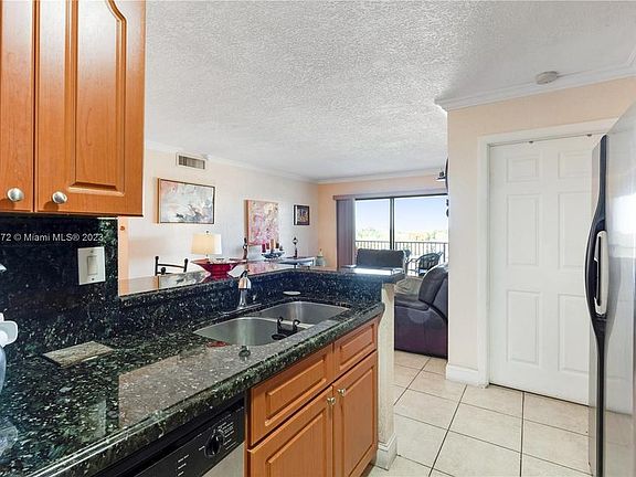 3rd image of 1238 S Missouri Ave Unit 105