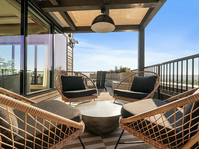 Deck 1