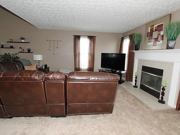 5th image of 561 Hunnicut Dr