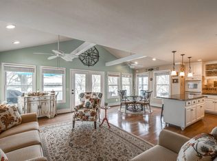 382 Green Harbor Rd, Old Hickory, TN 37138