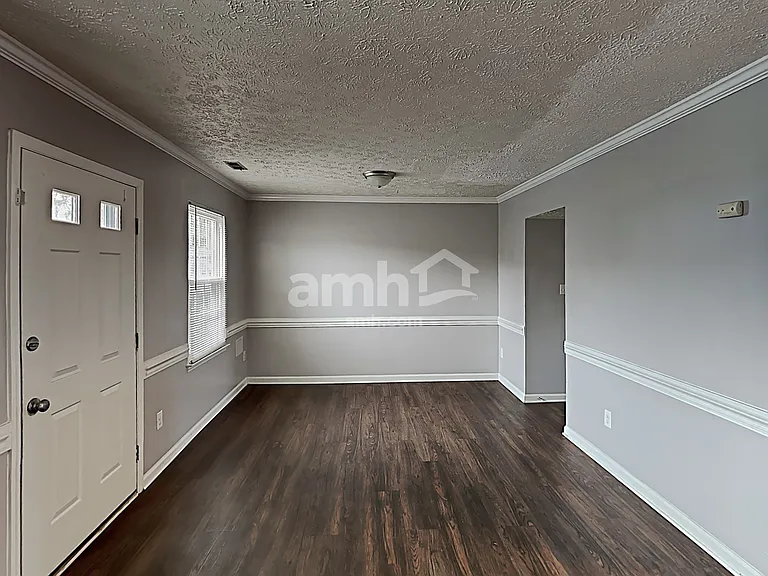 8260 McGuire Dr — Photo 6