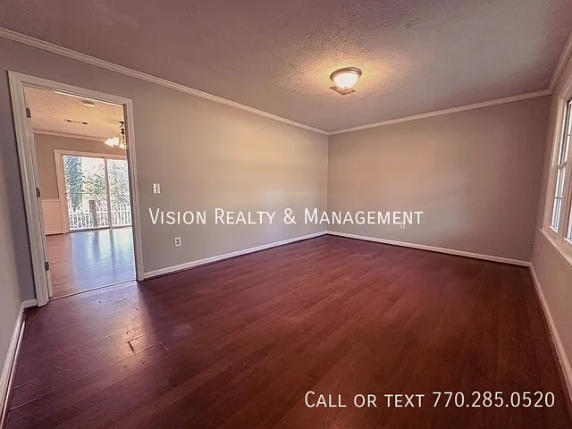 95 Castlegate Cir — Photo 3