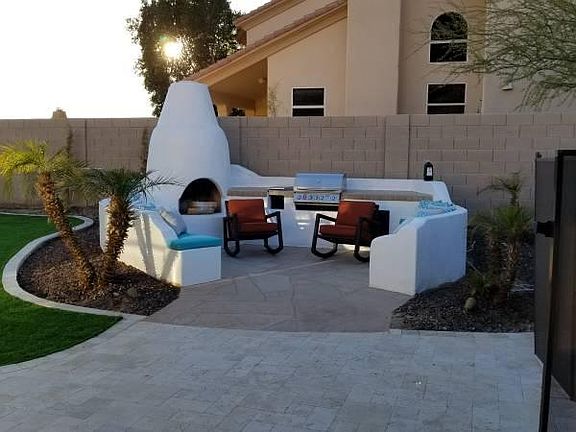 3rd image of 1424 E Desert Broom Way