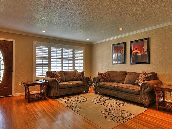 2nd image of 6313 Marguerite Dr