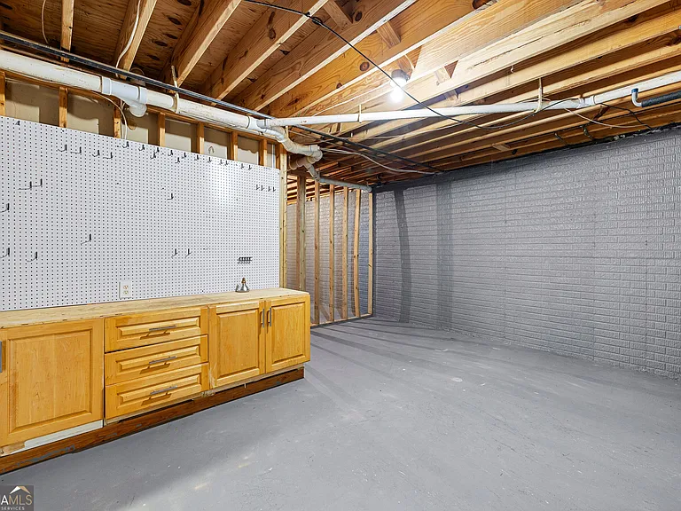 245 Sturgess Run — Photo 29