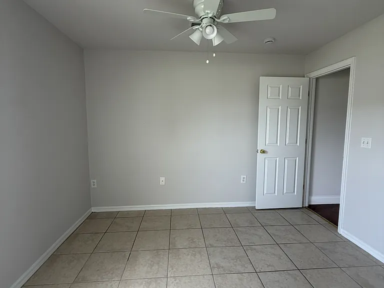 5315 Belrose St — Photo 30
