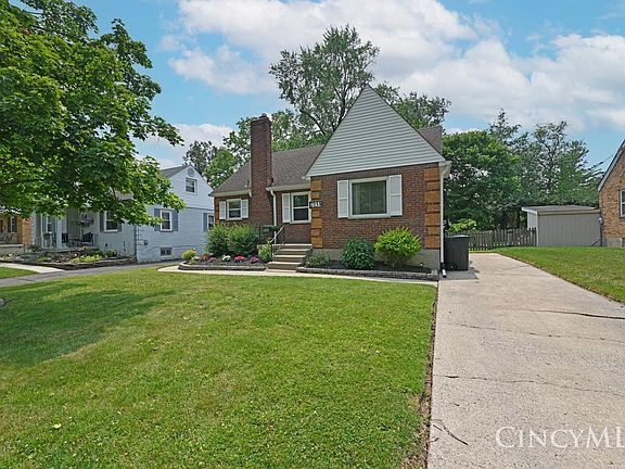 3rd image of 7153 Silver Crest Dr