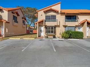 10206 SW 77th Ct, Miami, FL 33156