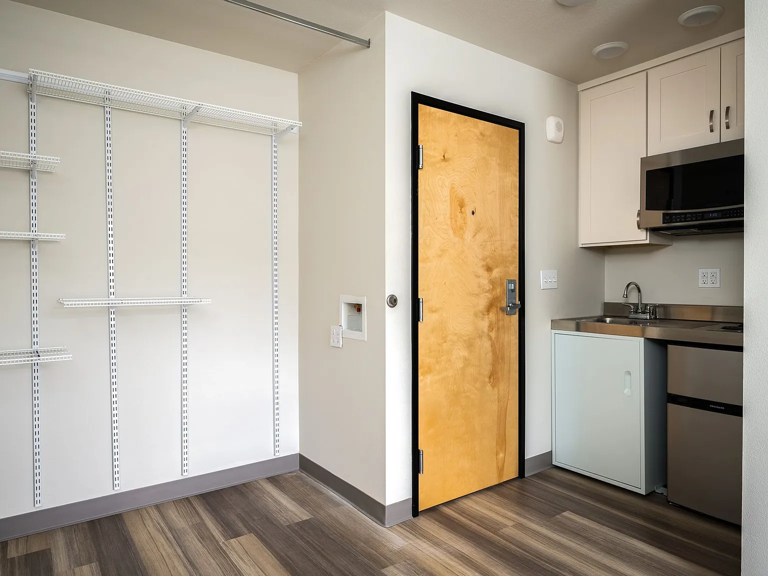 Enclave 54 — Photo 4