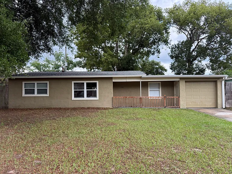 730 Oaklando Dr — Photo 1