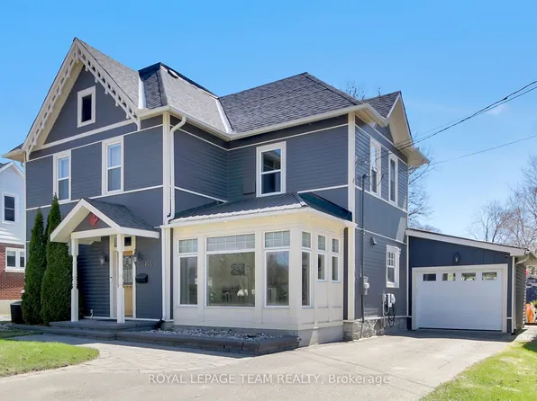 154 Lake Ave E, Carleton Place, ON K7C 1J8