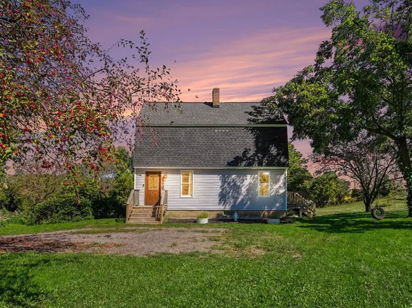 8670 Sparta Ave NW, Sparta, MI 49345