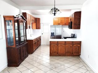 810 E Sacramento St, Altadena, CA 91001