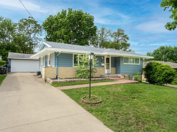 2429 E Tiffin Ave, Des Moines, IA 50317