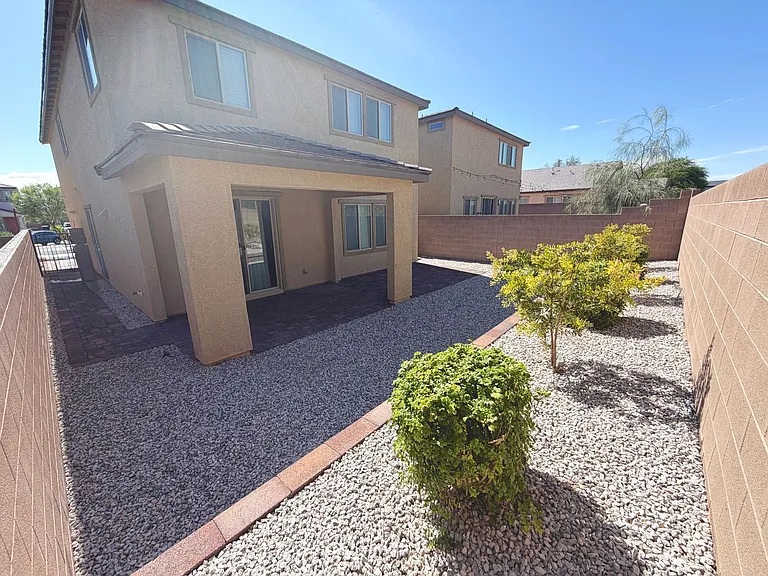 11377 Sonny Miller Ct — Photo 38