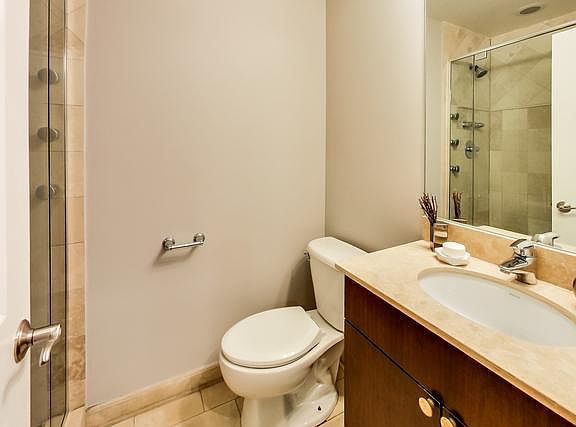 4th image of 407 W North Ave APT 3