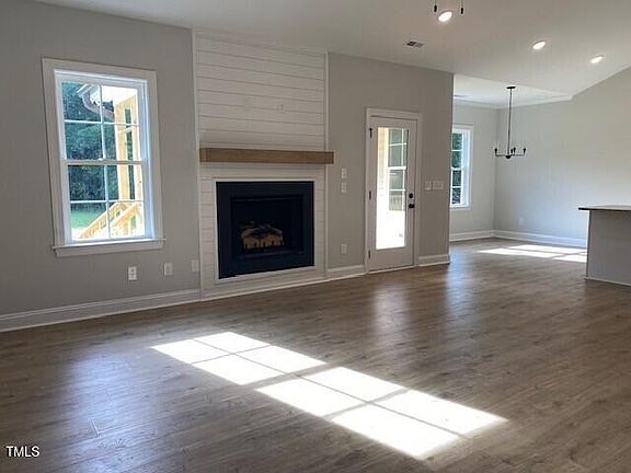 5th image of 529 Mulberry Rd