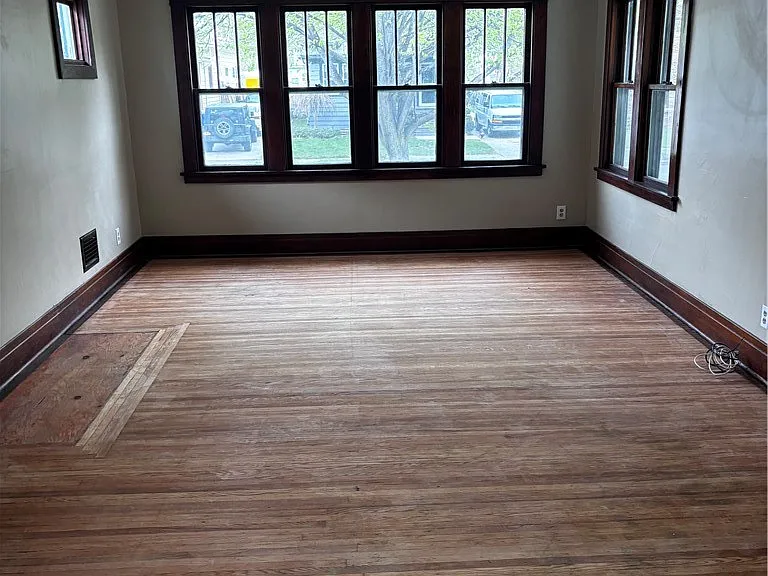 46 Kirkwood Dr #LOWER — Photo 11
