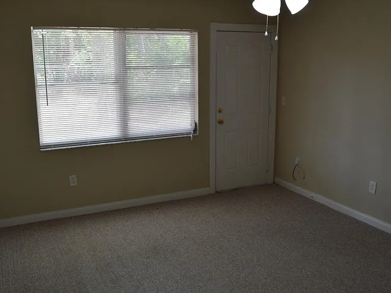 2432 Lantana Ave — Photo 5