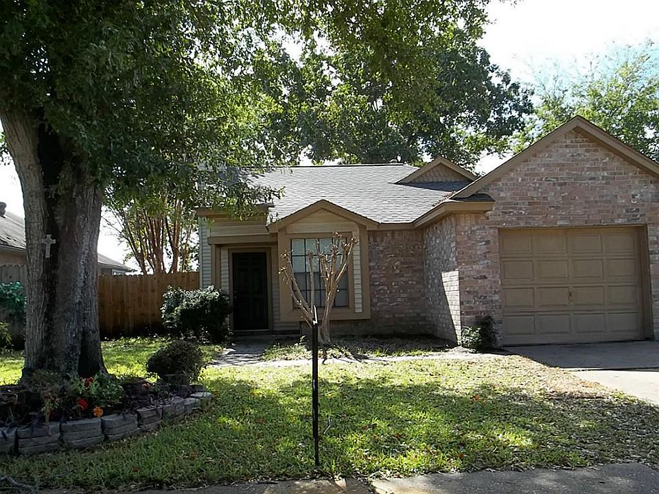 1st image of 20527 Blue Beech Dr