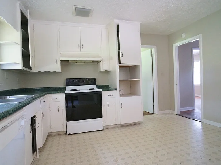 435 Barnett Shoals Rd — Photo 18