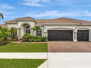 2511 Cumberland Cliff Dr, Ruskin, FL 33570