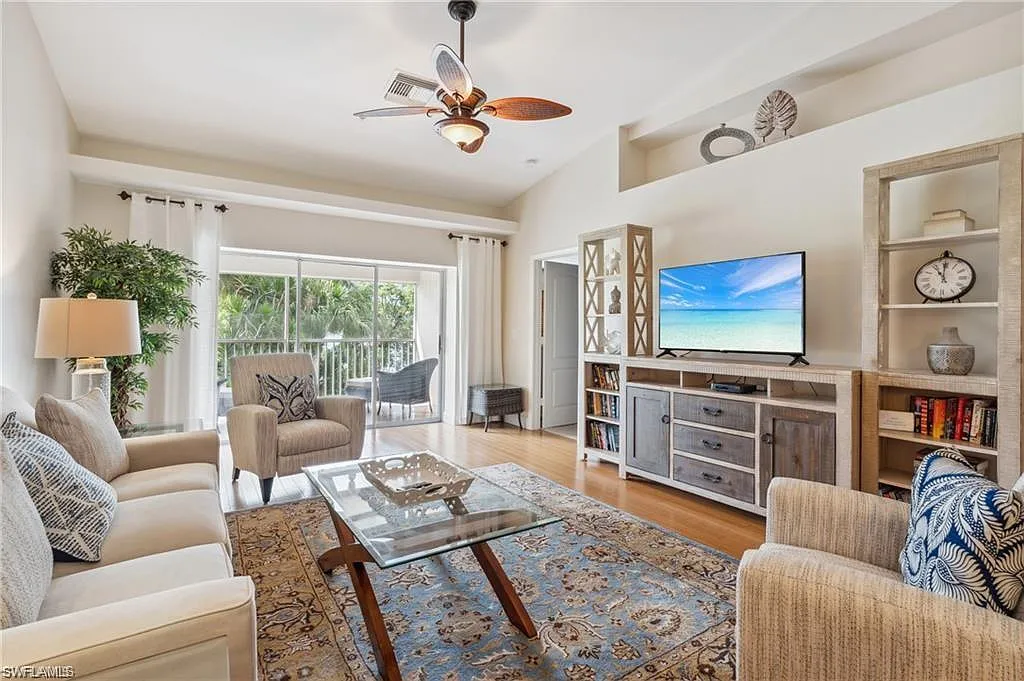 2 bed, 2.0 bath, 1625 sqft, $5,500 — Photo 2