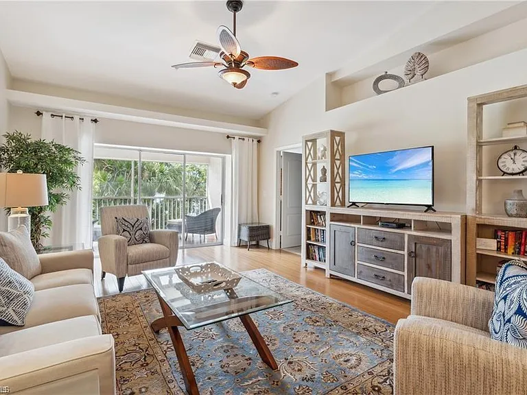 2920 Cypress Trace Cir #204 — Photo 6