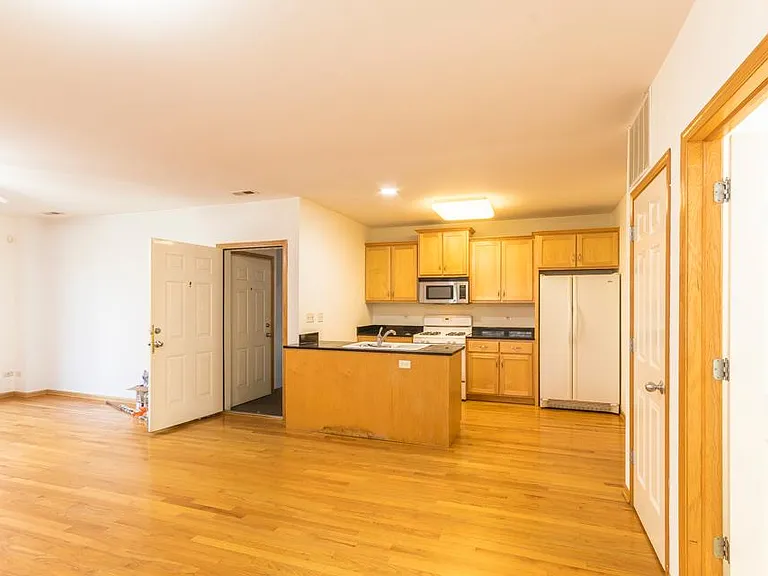 1423 W Fillmore St #1 — Photo 5