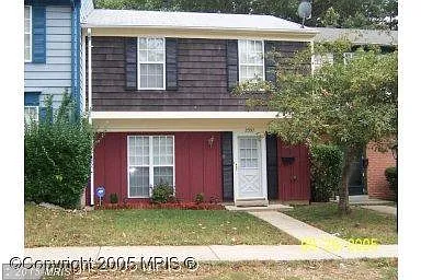 2557 Robinson Pl photo 1