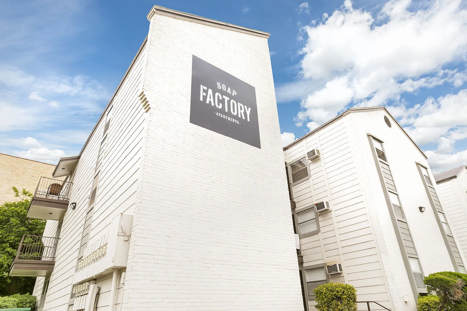 Soap Factory Apartments — Photo 1