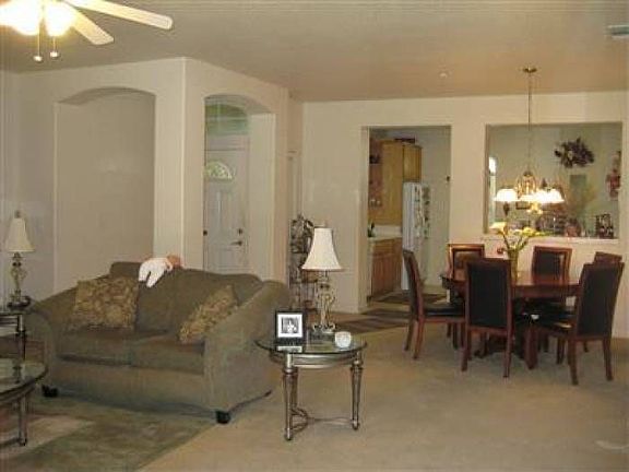 5th image of 743 Bourn Dr