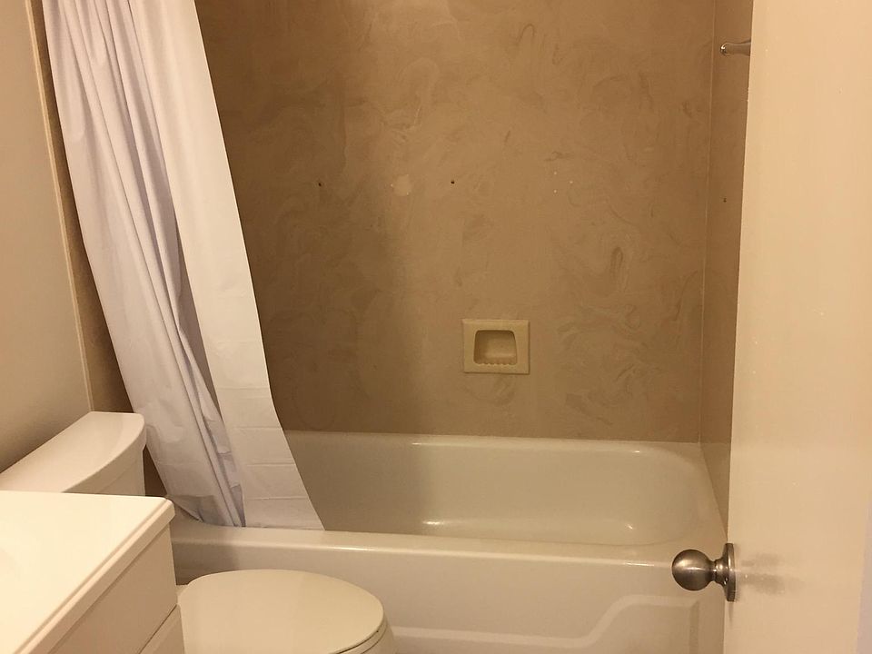 1st image of 2301 Edenborn Ave APT 702