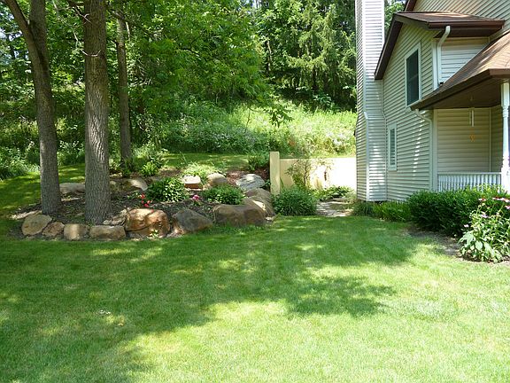 Big private yard 