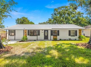 1908 N Barnes St, Plant City, FL 33563