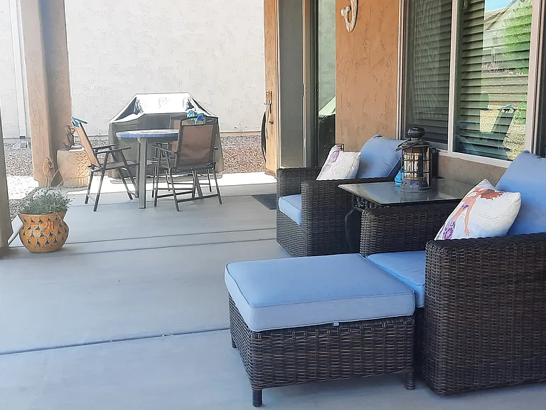 2433 E Josephine View Dr — Photo 15