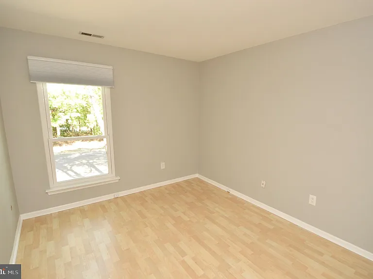 340 Woodlake Dr — Photo 15