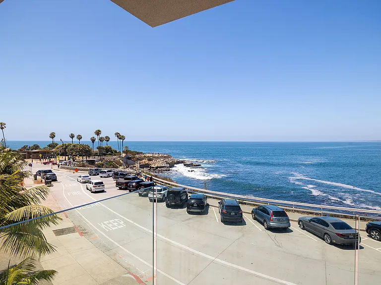 Coast Blvd — Photo 15