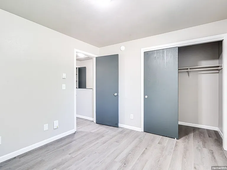 1327 Trader Rd. — Photo 9