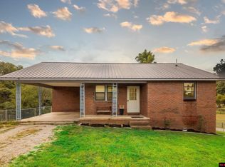 570 Missouri Ave, Mammoth Spring, AR 72554