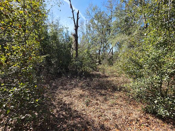 3rd image of SE Country Club Rd