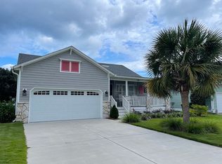774 Settlers Ln, Kure Beach, NC 28449