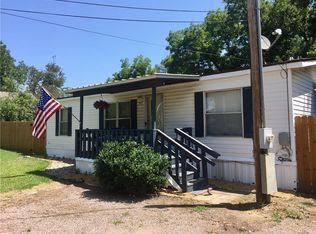 511 S Main St, Collinsville, TX 76233