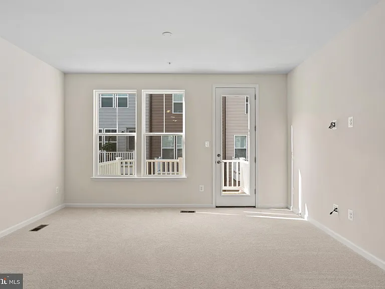 6045 Soho Way — Photo 9