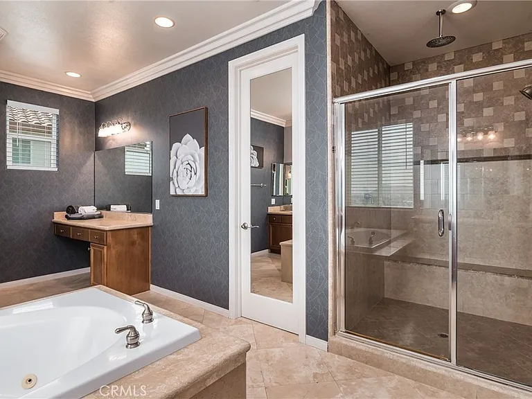 1688 Crest View Pl — Photo 27