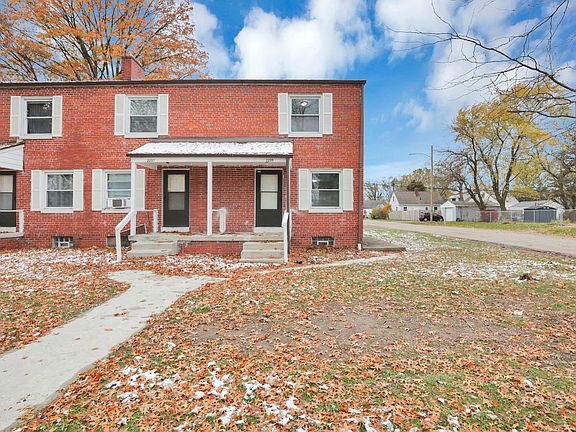2nd image of 2233-2239 N Homestead Dr
