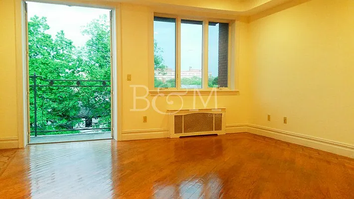 Rented by Brick&Mortar | media 10