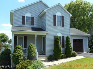 105 Gemstone Dr, Martinsburg, WV 25401