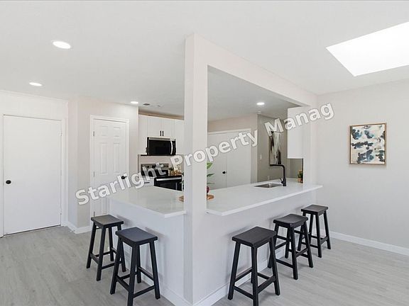 2nd image of 1509 University Dr