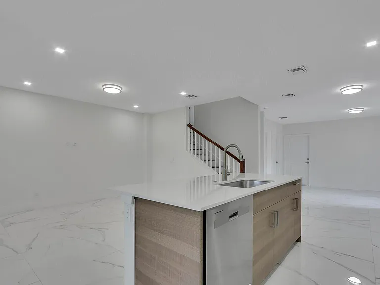 406 Bella Sol Way — Photo 10